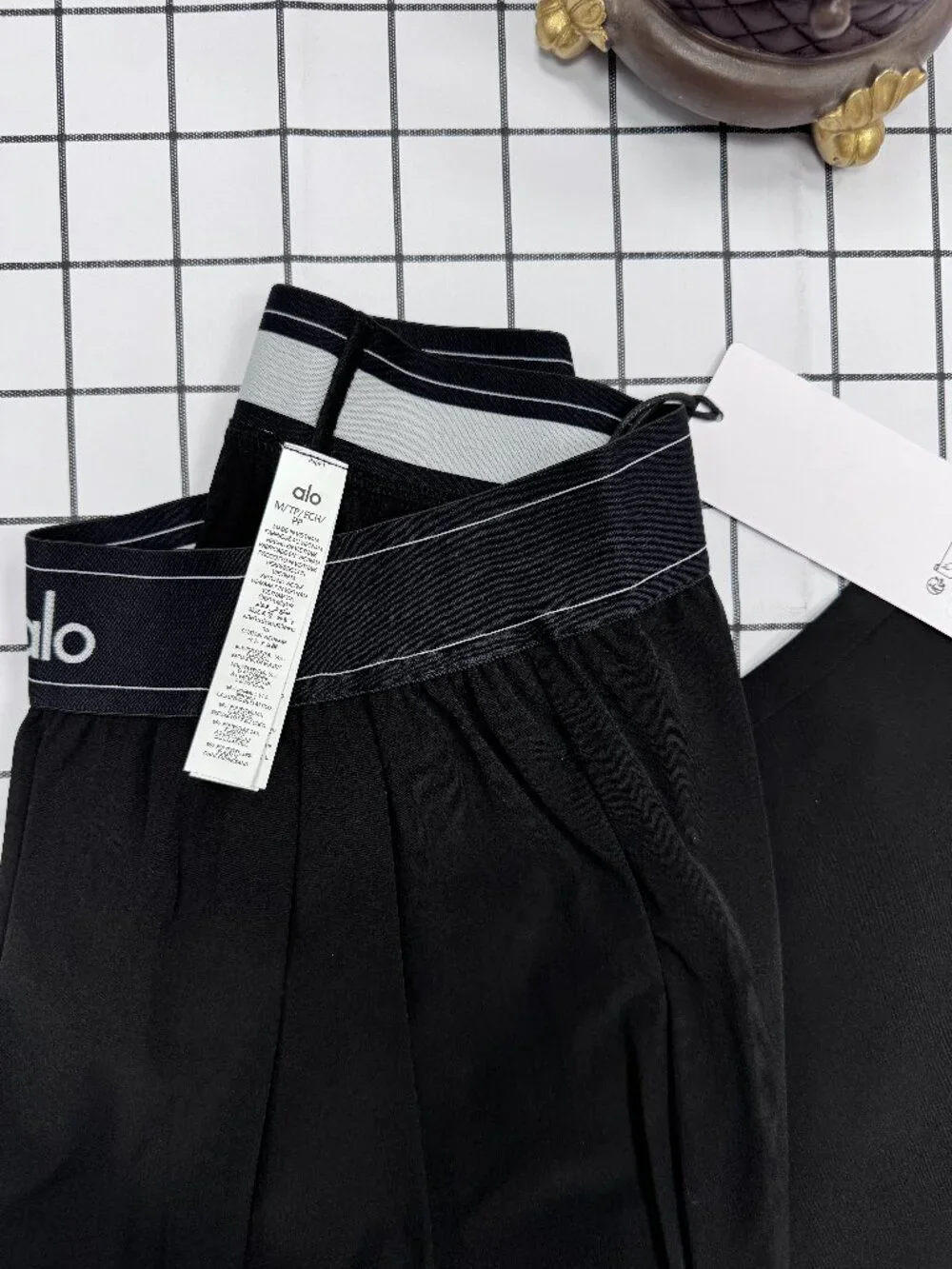 ALO Yoga Black Wide-Leg Trousers - Picture 5 of 8
